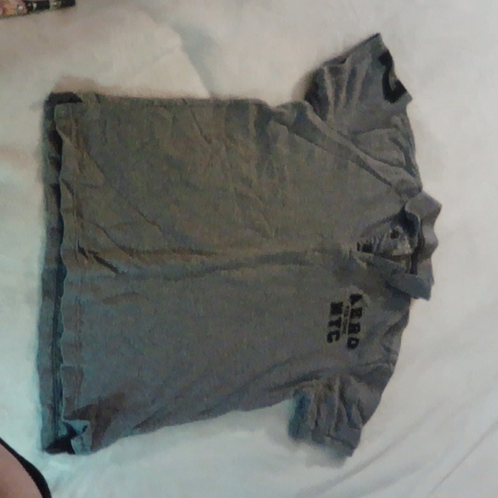 AERO NYC SIZE MEDIUM DRESS SHIRT